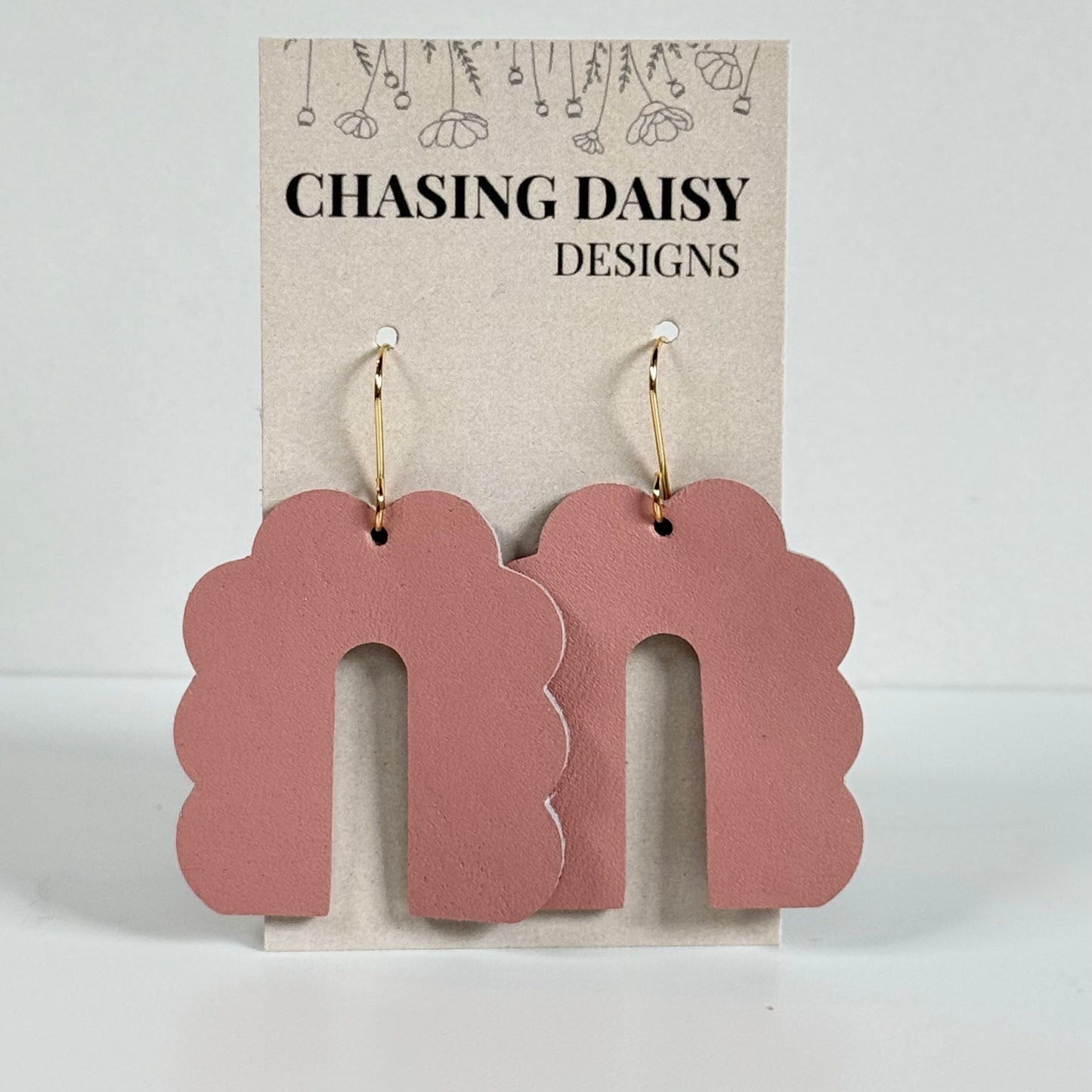 Scallop Arch Earrings – Solid Colors